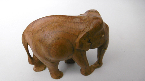 Petit elephant sculpte bois - petit,