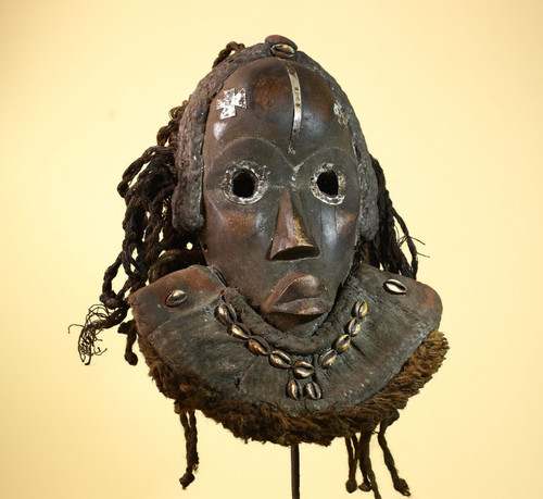 Authentique masque africain
