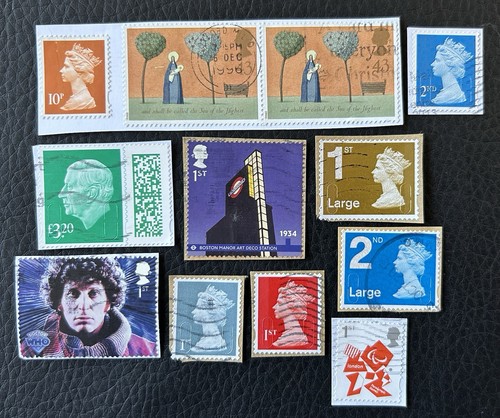 Lot timbres du - de,