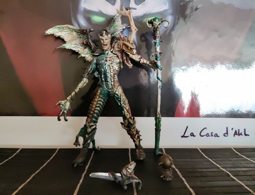Figurine the spellcaster - the,