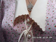 LK BENNETT Charmant chemisier