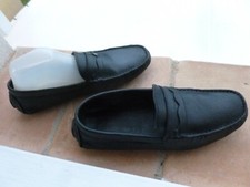 MOCASSINS MARQUE GUCCI CUIR NOIR SEMELLE PICOT CAOUTCHOUC POINTURE 40