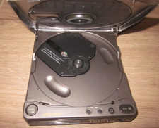 Discman  Sony D90 , Lecteur CD portable (Hors service le CD Tourne , ne lis pas