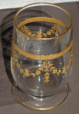 PETIT VERRE A PIED EN CRISTAL