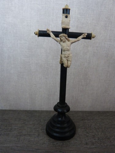 Ancien crucifix croix - crucifix,