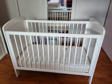 lit bebe blanc avec matelas