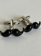 MOustaches paire de Boutons de