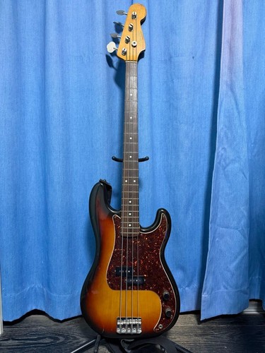 Fender precision bass - fender, reissue