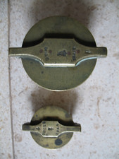 Anciennes piles de poids