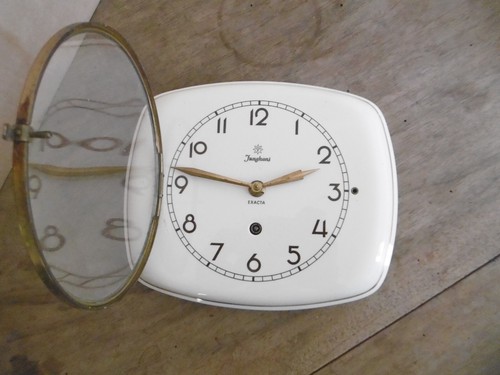 Ancienne horloge murale - horloge,