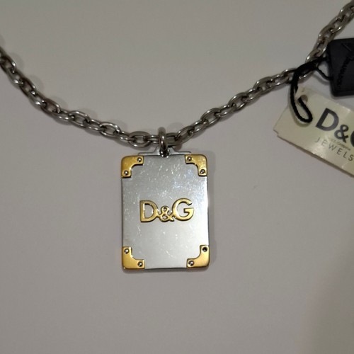Collier pendentif étiquette