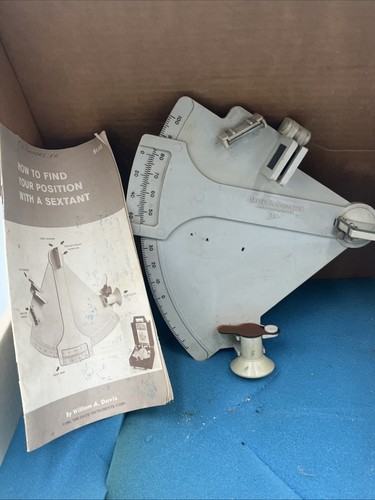 Davis instruments mark - davis,
