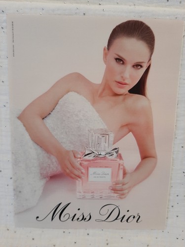 Publicité papier parfum - publicité,