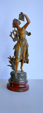 Sculpture  figure allégorique