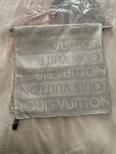 Foulard Louis Vuitton 