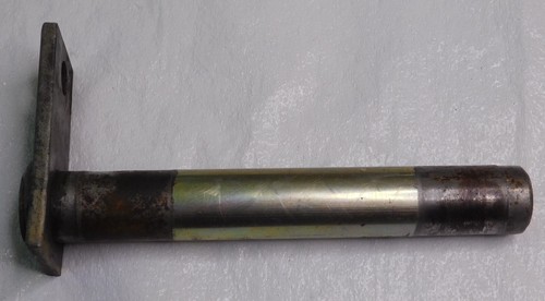 Kubota shaft pin - shaft,