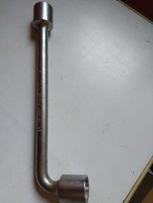 Clé à pipe Peugeot de 31