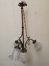 Grand lustre bronze début XXe 3 tulipes globe central  Hauteur 80 cms