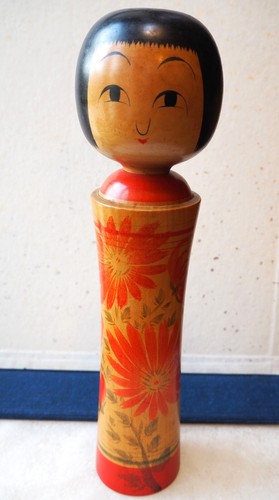 Véritable poupée japonaise - véritable,