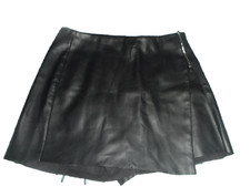 ZARA: JUPE SHORT NOIRE FAUX CUIR (PU) TAILLE S -36 COMME NEUVE!!