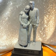 Statue Du Mariage De Johnny Hallyday Et Sylvie Vartan