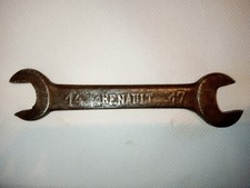 RENAULT - ANCIENNE CLE PLATE RENAULT - 14/17 - OUTILLAGE ANCIEN - GARAGE