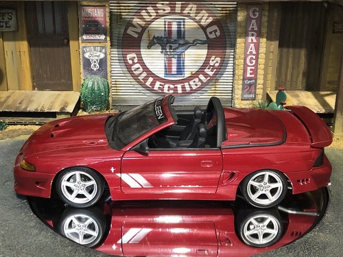 Autoart 1998 ford mustang - 1998,