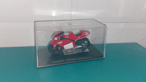 0102263 moto 24 altaya - gp,