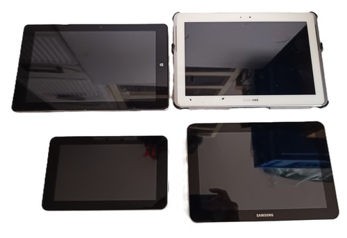 Lot tablettes dont 2 - de,