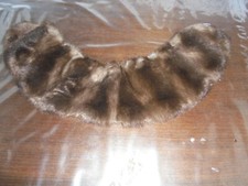 COL en fourrure imitation