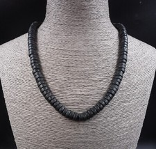 Collier surf en bois pour