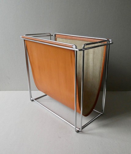 Porte revue métal chromé - en,