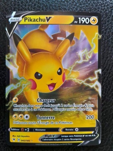 Carte pokémon pikachu - pikachu, v