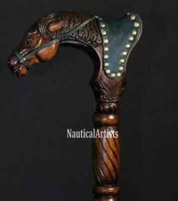 Bâton de marche en bois