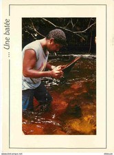 Guyane - Chercheur d'or - Une batée - Folklore - Scènes et Types - CPM - Voir Sc