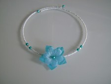 Collier fille enfant Blanc cassé/Turquoise Fleur perle robe Cérémonie/Mariage