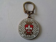 PORTE CLE METAL EMAILLE CIMENTS & CHAUX HYDRAULIQUE DU NORD LILLE HAUBOURDIN