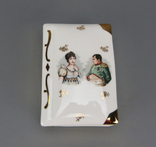 Jolie boîte porcelaine - jolie,
