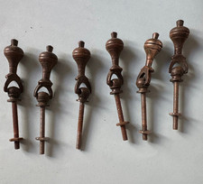 ANCIENNES POIGNEES BOUTONS EN