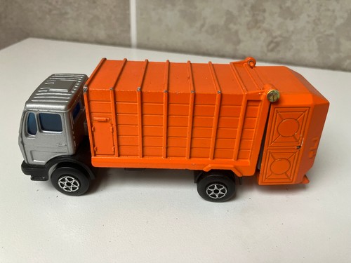 Majorette vieux camion - majorette,