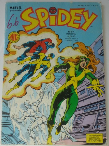 Comics marvel revue - -,