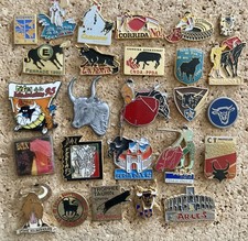 Lot 26 Pin's TAUROMACHIE TORÉADOR Taureau Feria Nîmes Espagne Arènes Lot 2