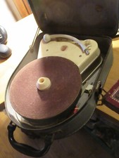 Très Ancien Electrophone de Marque Phillips dans valise d'origine