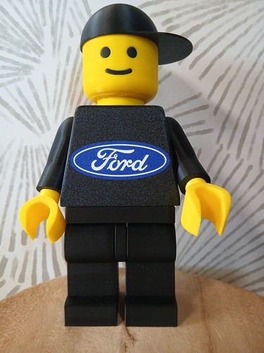 Figurine géante ford - géante,