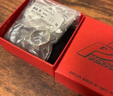 Bague en argent motif masque