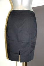 jolie jupe bleu marine black label HUGO BOSS taille 38 FR i 42 EXCELLENT ÉTAT