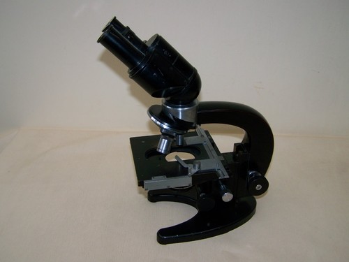 Ancien microscope binoculaire - ancien,
