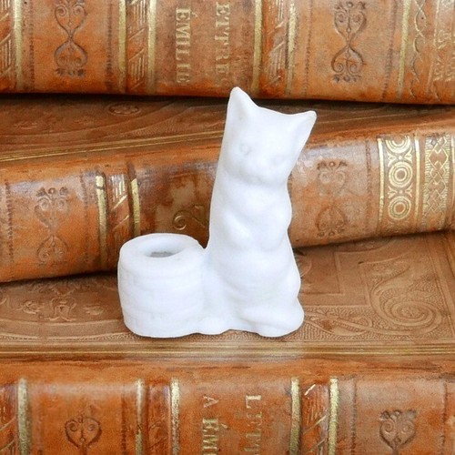 Ancienne fève allemande chat - allemande,
