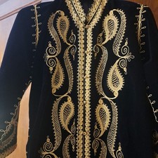 caftan marocain bleu nuit  Brodé D'or jamais porté 