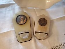 2 BENITIERS VINTAGES EN MARBRE MEDAILLON VIERGE ET BERNADETTE